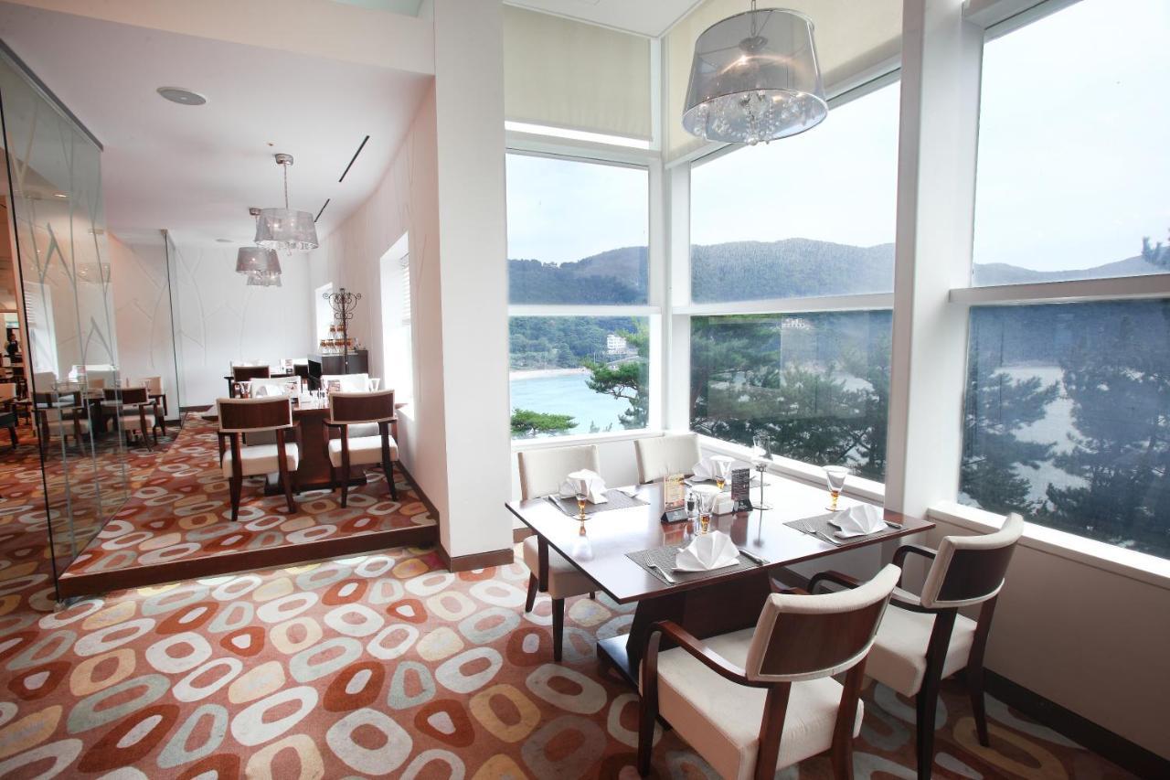 Hotel Riviera Geoje Exterior photo