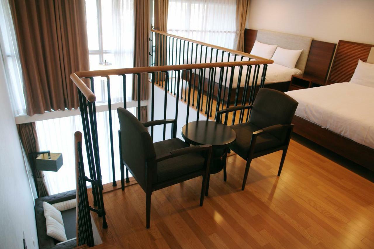 Hotel Riviera Geoje Exterior photo